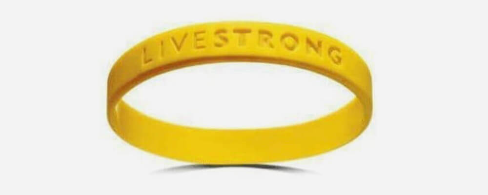 Vier bekende armbanden die levens redden