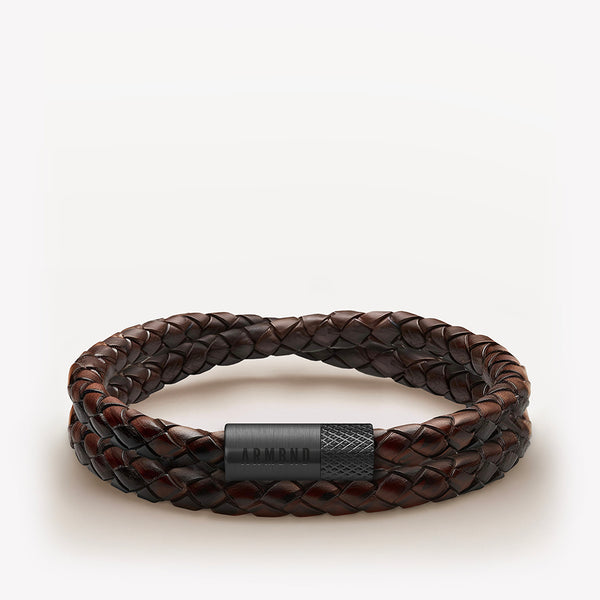 Donkerbruine dubbele leren armband met zwarte stalen sluiting