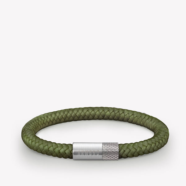 Groene dunne armband met zilveren stalen sluiting